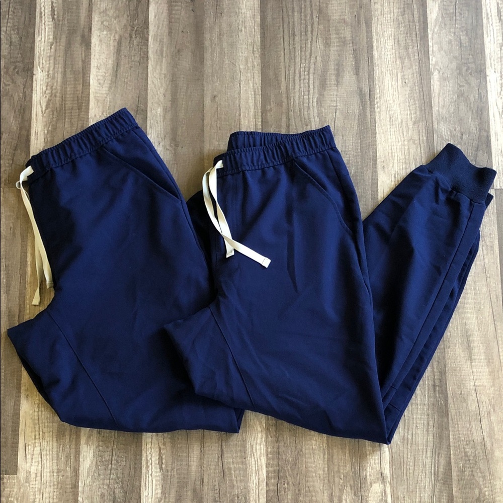 Figs Men’s Tansen Navy Blue Joggers Bundle L